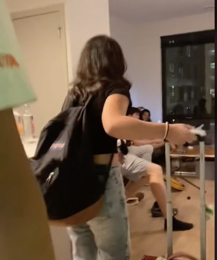 Flickvän överraskar