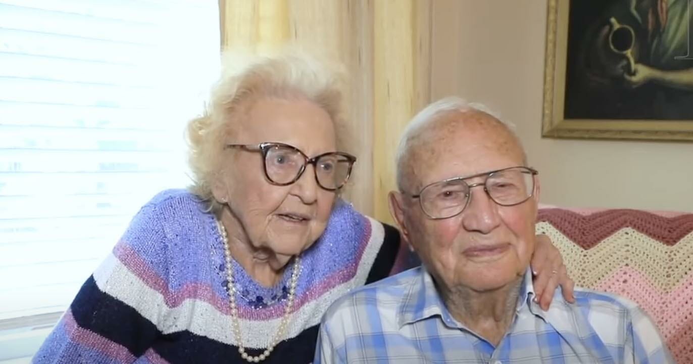 Phyllis Cook och John Cook.